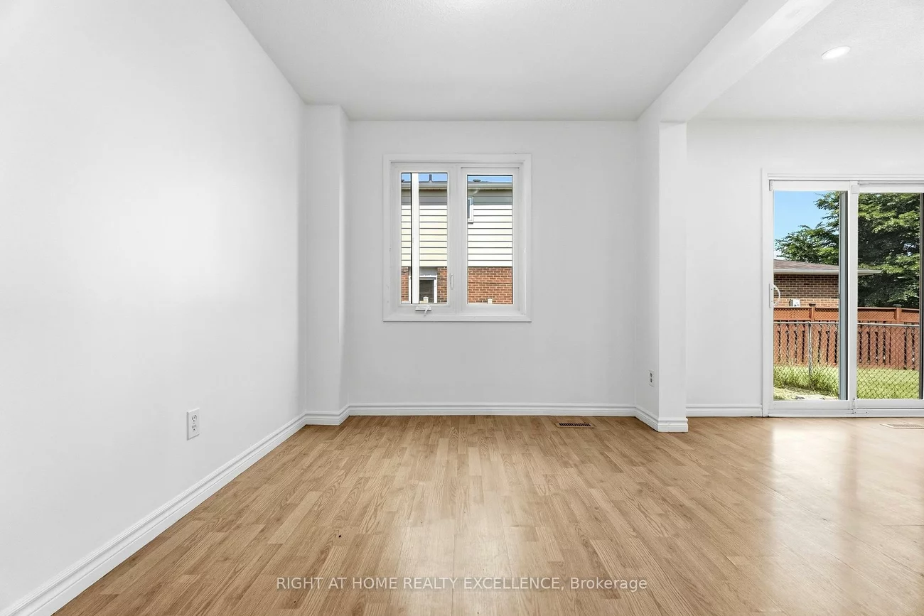 10, Banting, Fletcher's West, Brampton