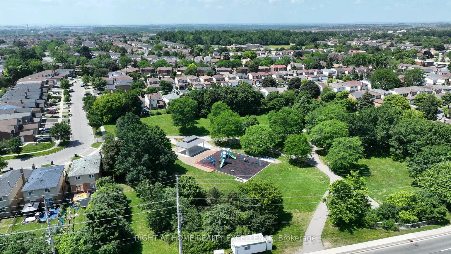 10, Banting, Fletcher's West, Brampton