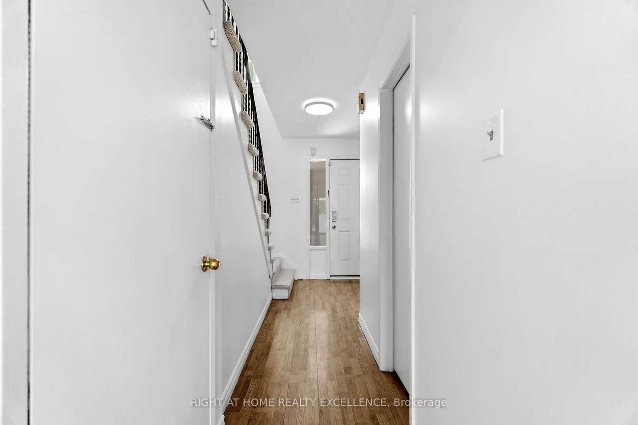 10, Banting, Fletcher's West, Brampton