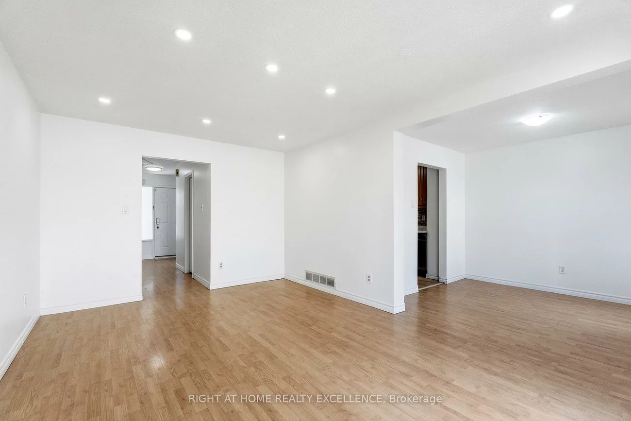 10, Banting, Fletcher's West, Brampton