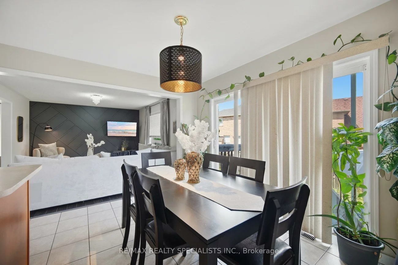 32, Magnificent, Vales of Castlemore, Brampton