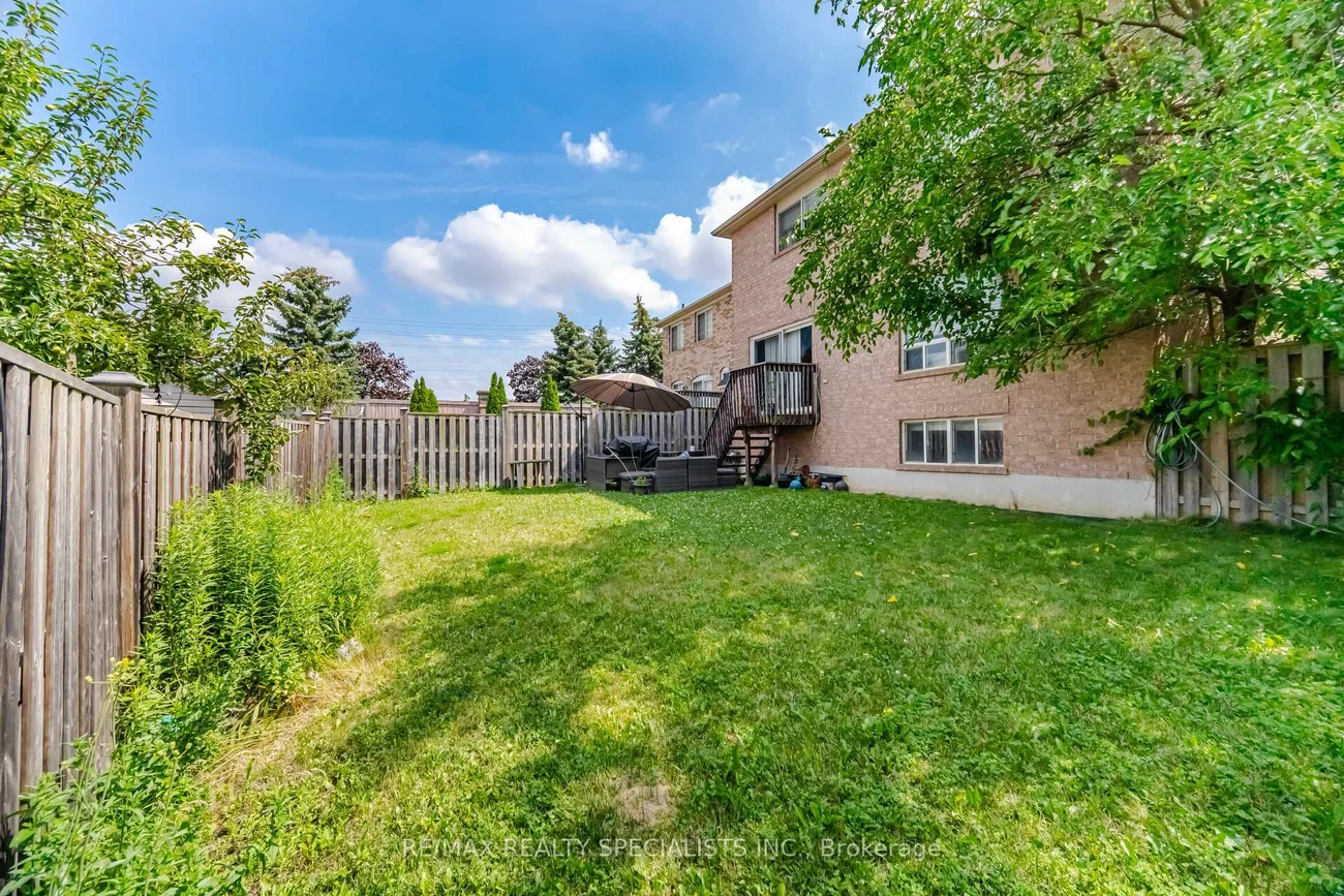 32, Magnificent, Vales of Castlemore, Brampton