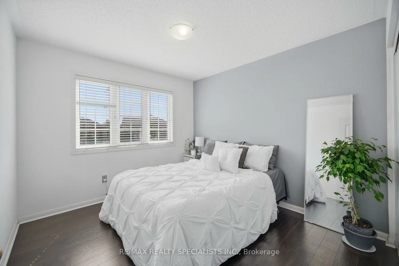 32, Magnificent, Vales of Castlemore, Brampton