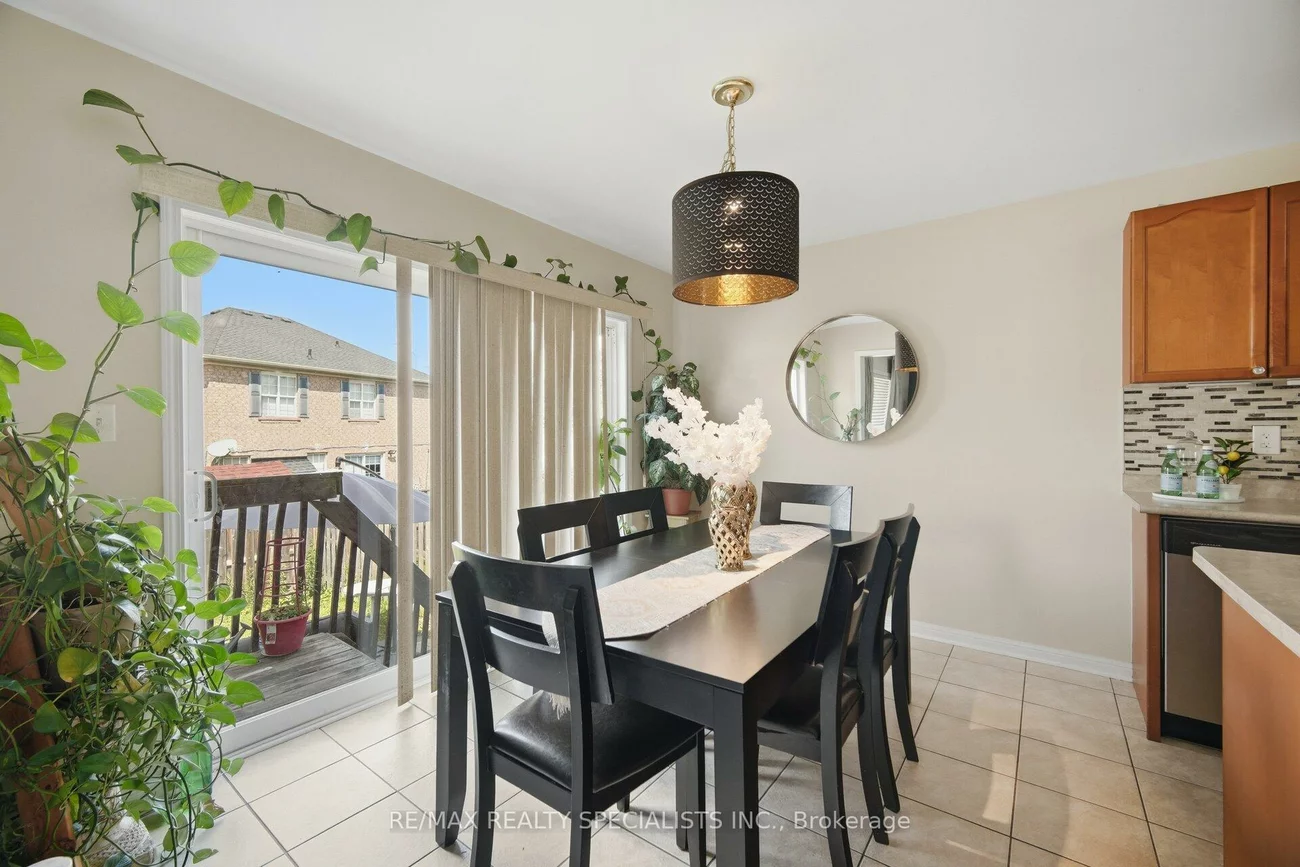 32, Magnificent, Vales of Castlemore, Brampton