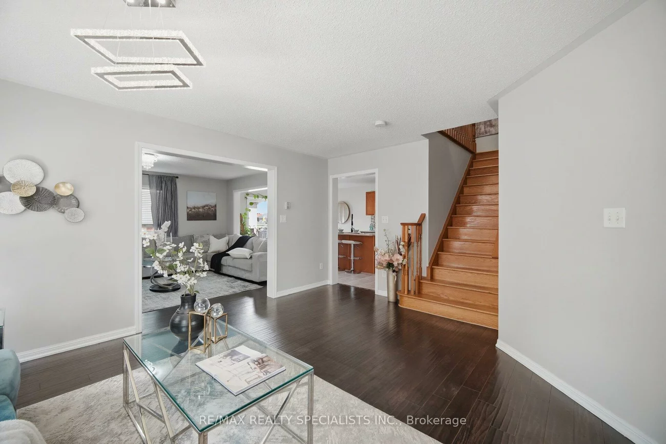 32, Magnificent, Vales of Castlemore, Brampton
