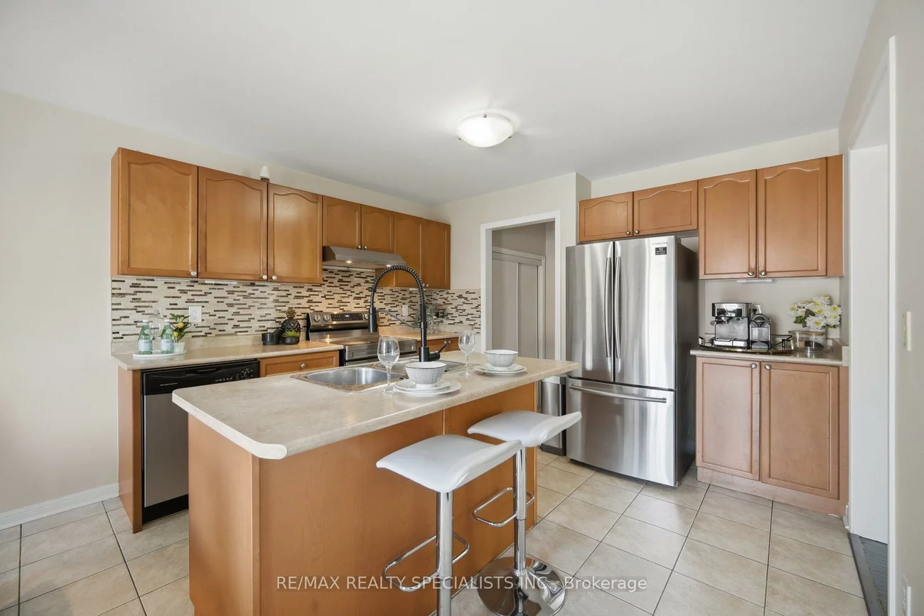 32, Magnificent, Vales of Castlemore, Brampton