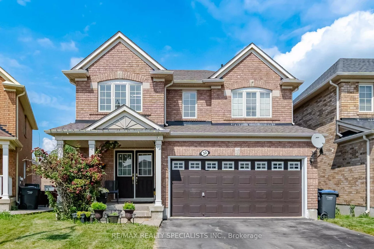 32, Magnificent, Vales of Castlemore, Brampton