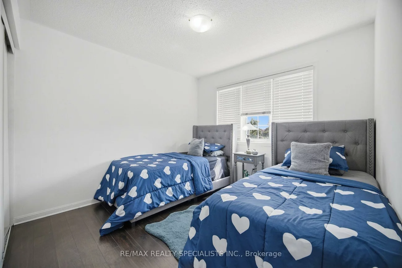 32, Magnificent, Vales of Castlemore, Brampton