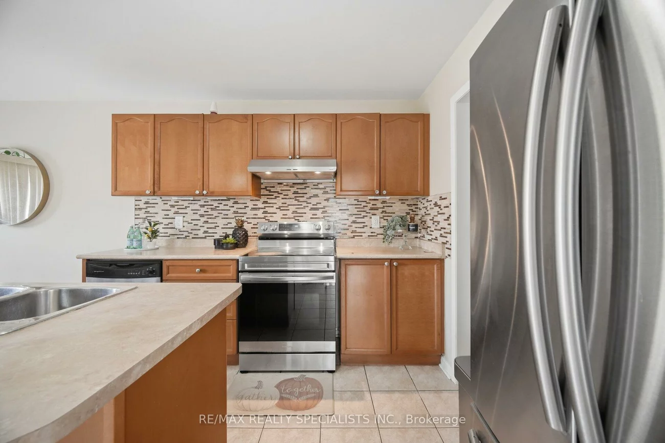 32, Magnificent, Vales of Castlemore, Brampton