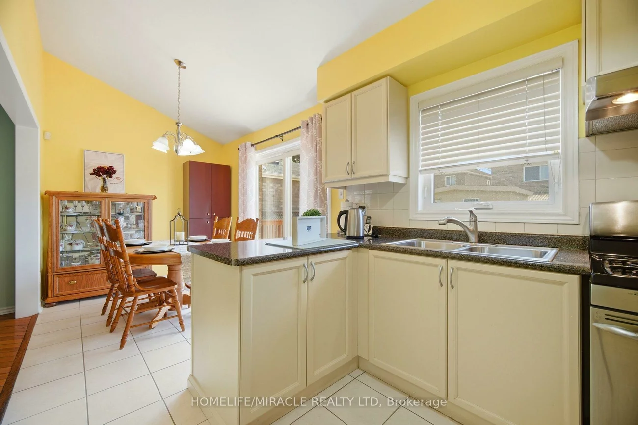 31, Larkspur, Sandringham-Wellington, Brampton