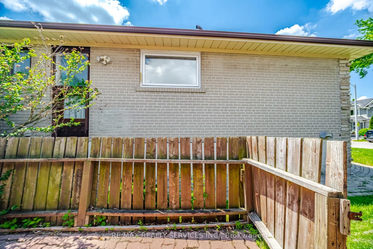 15, Ferndale, Brampton East, Brampton