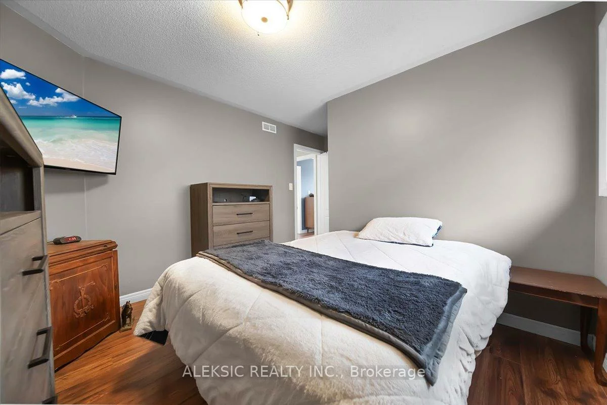 33, Hillpath, Snelgrove, Brampton