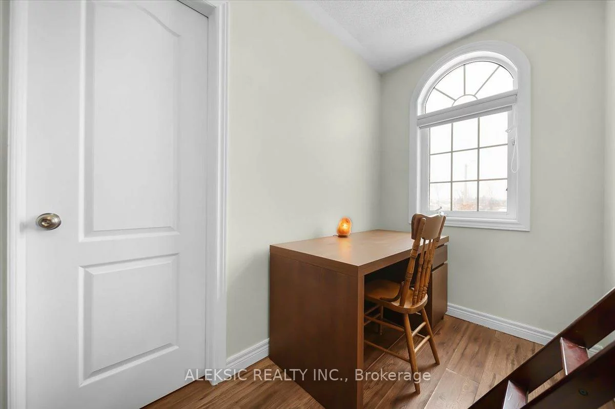 33, Hillpath, Snelgrove, Brampton