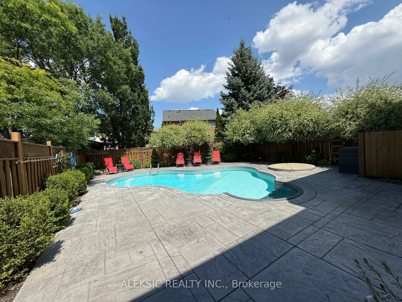 33, Hillpath, Snelgrove, Brampton