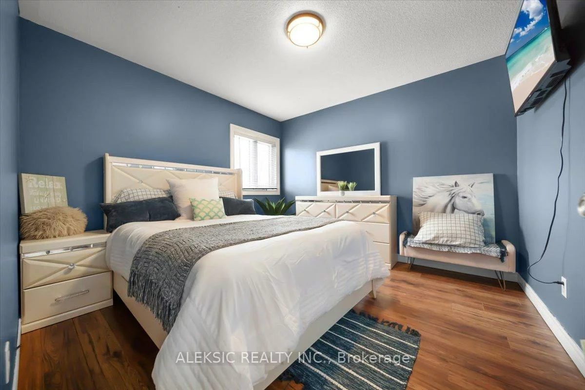33, Hillpath, Snelgrove, Brampton