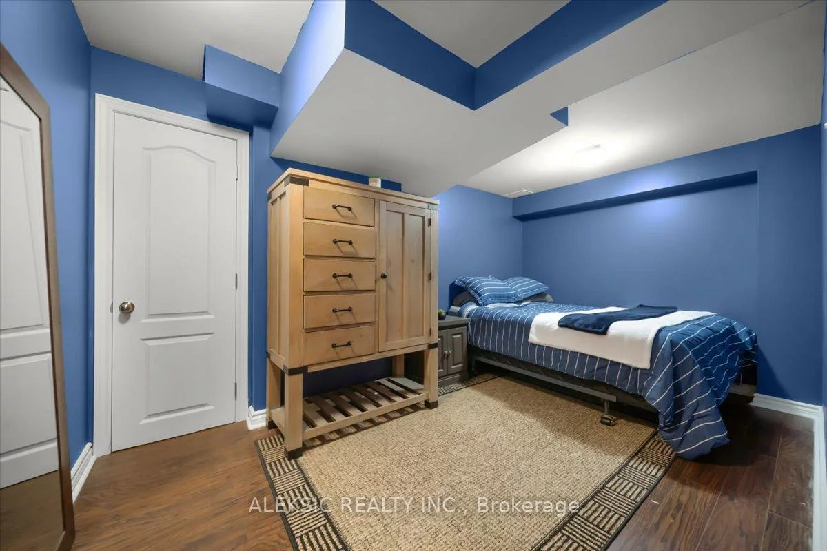 33, Hillpath, Snelgrove, Brampton