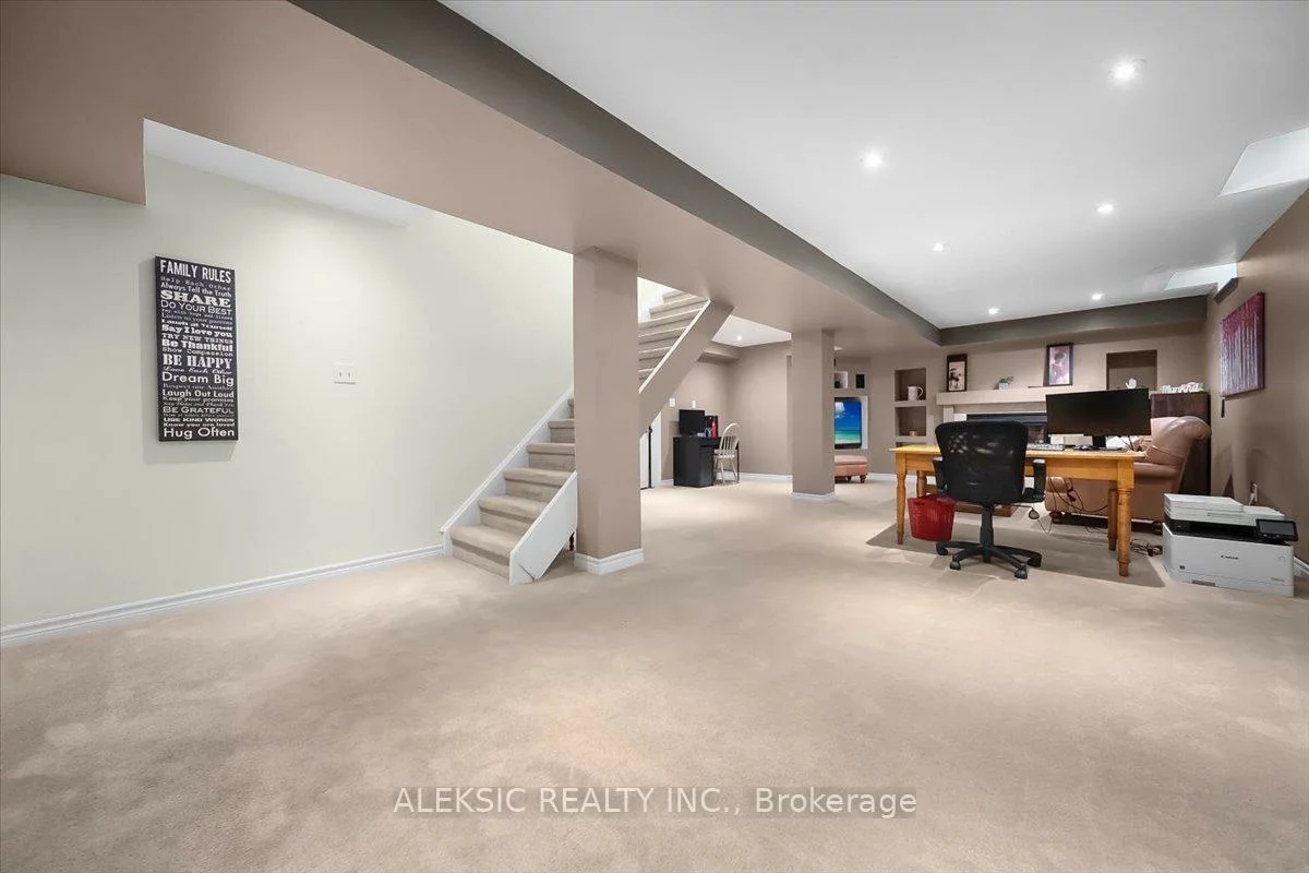 33, Hillpath, Snelgrove, Brampton