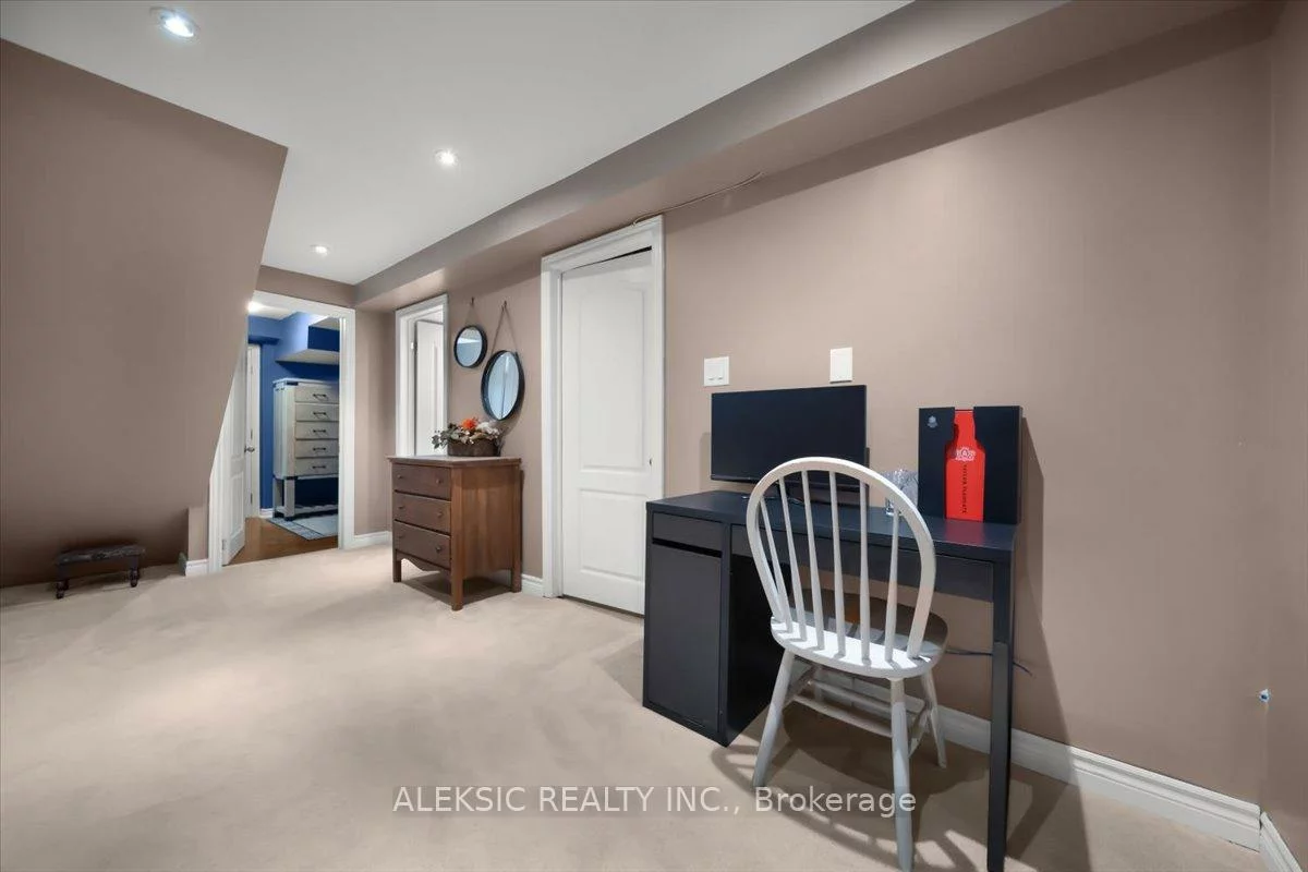 33, Hillpath, Snelgrove, Brampton