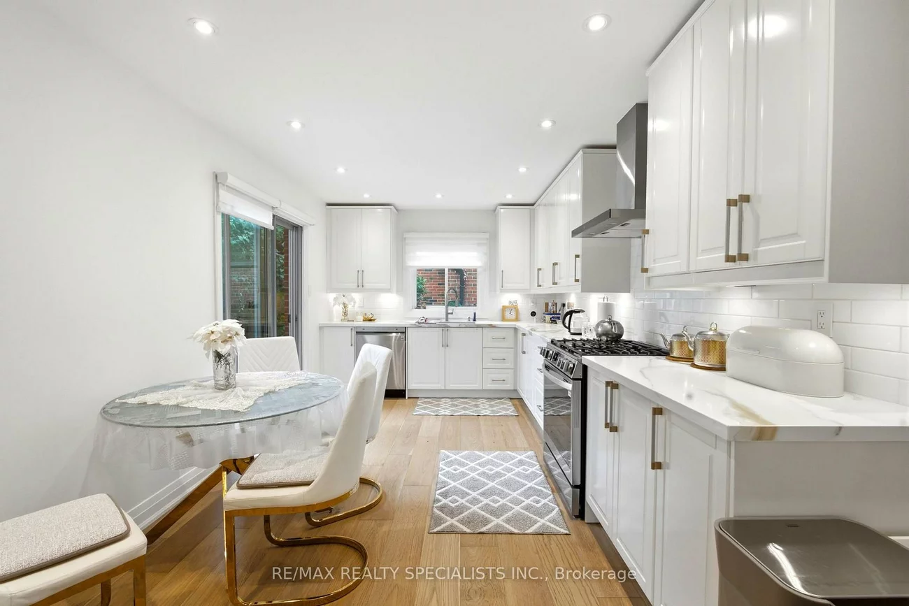 29, Blackthorn, Brampton North, Brampton