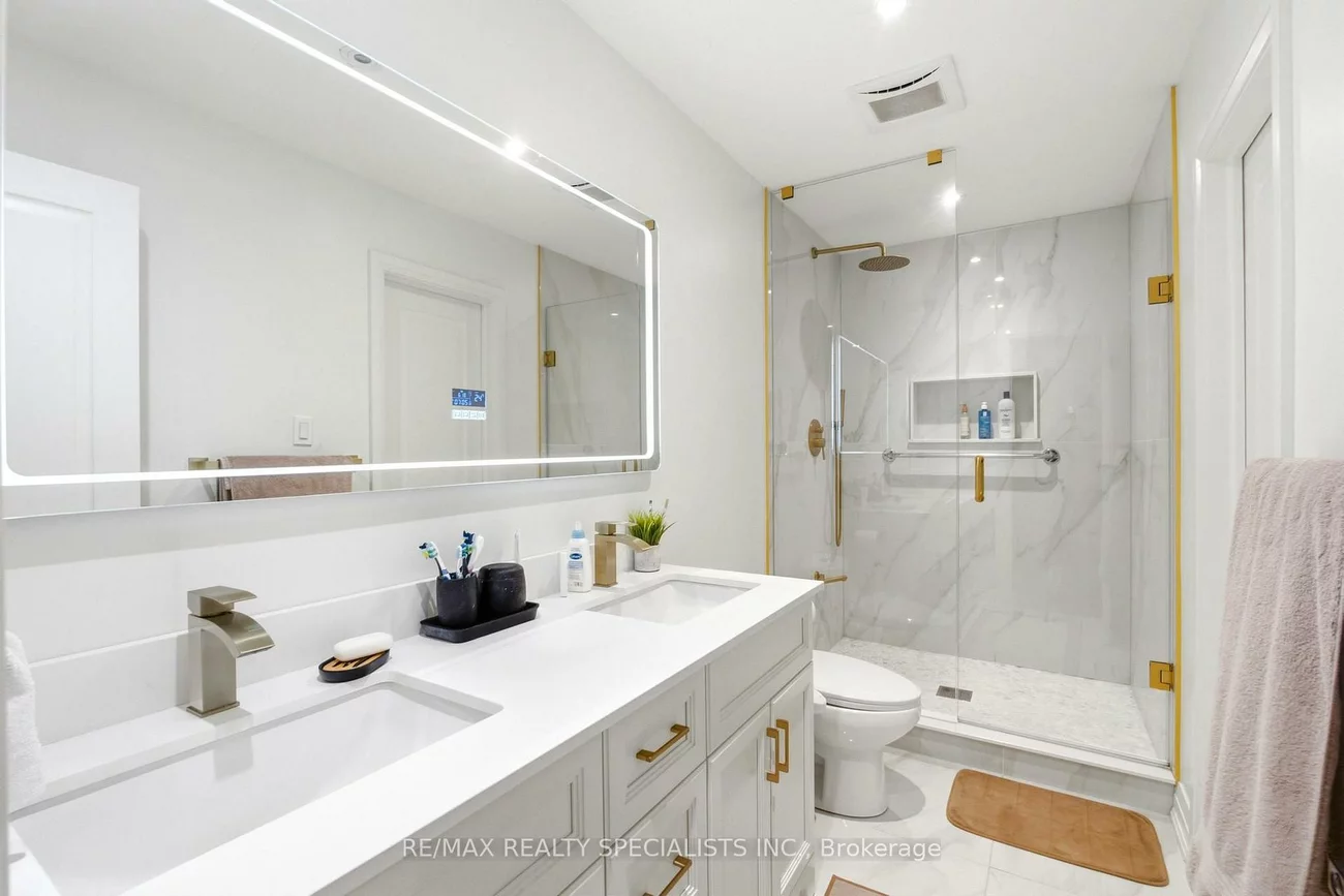29, Blackthorn, Brampton North, Brampton