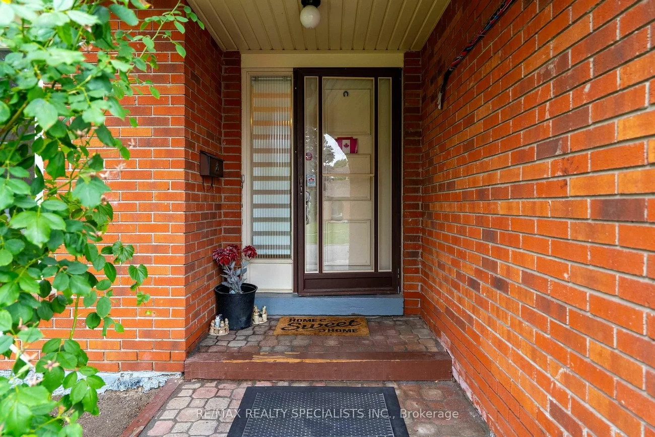 29, Blackthorn, Brampton North, Brampton