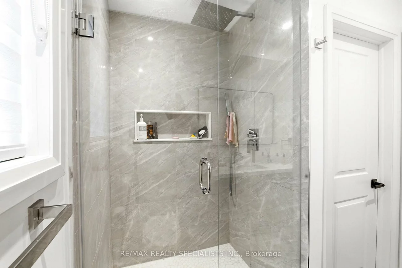 29, Blackthorn, Brampton North, Brampton