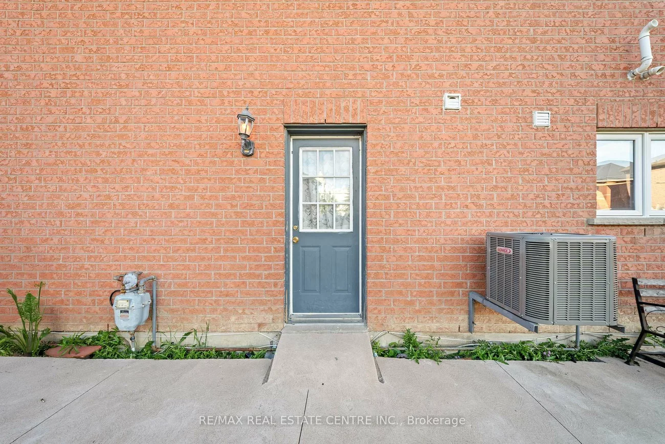 42, Domenico, Bram East, Brampton