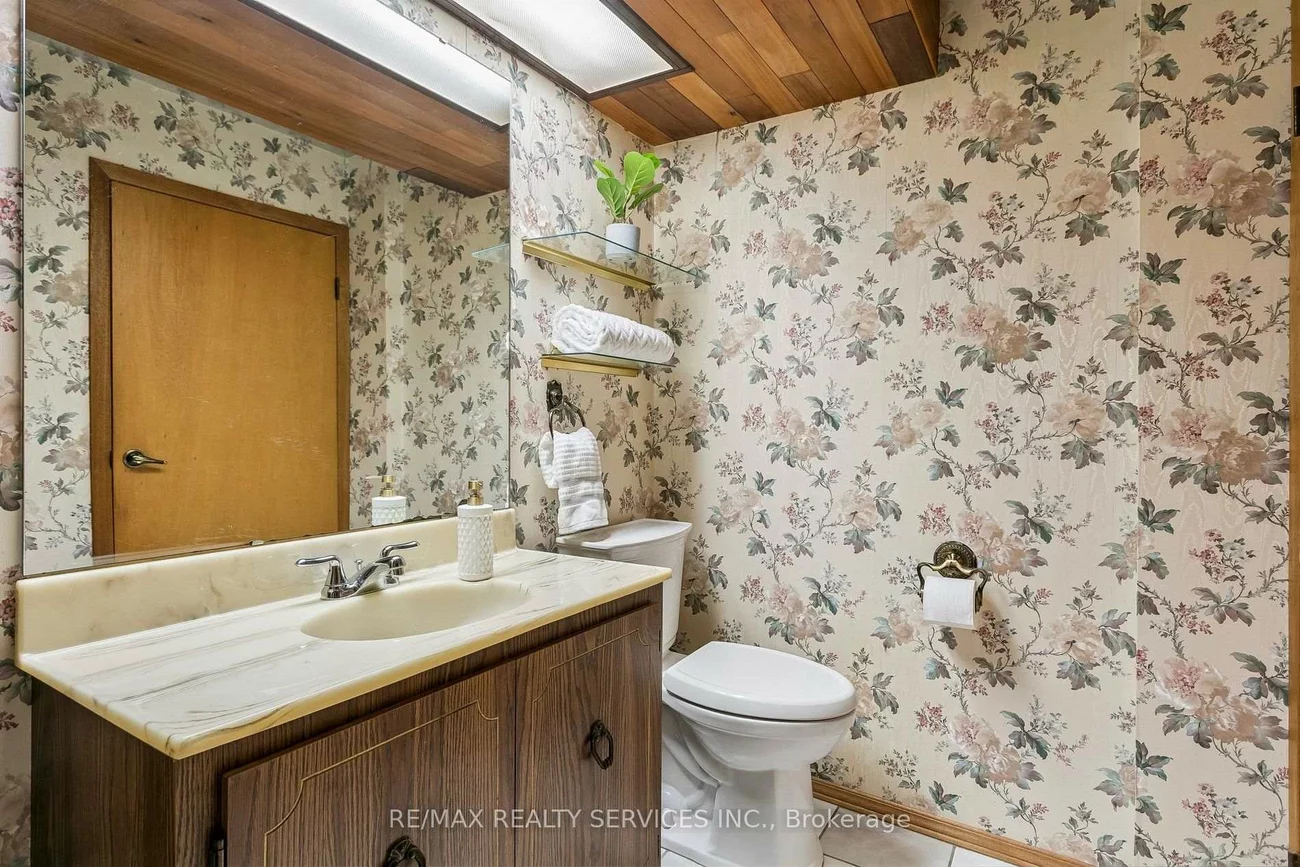 11, Longbourne, Westgate, Brampton