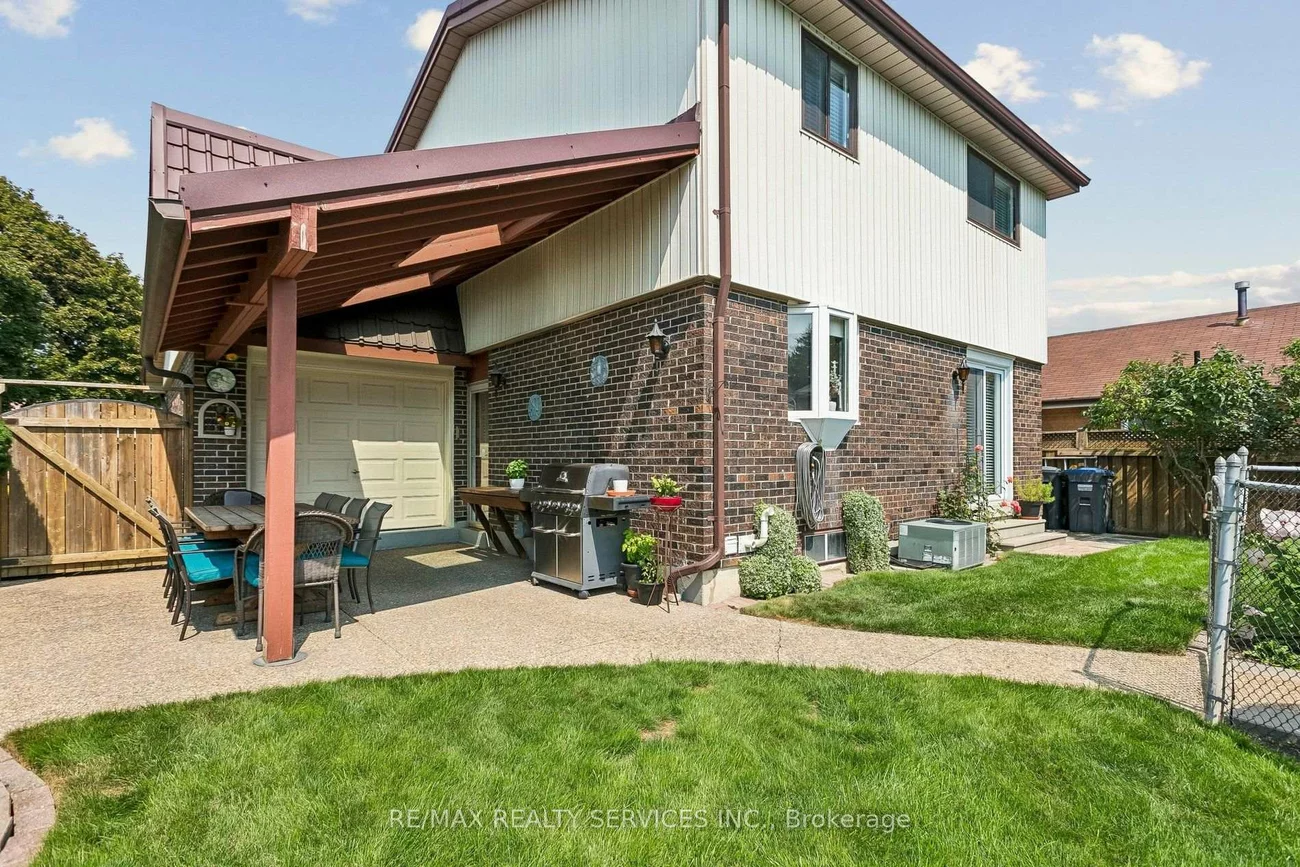 11, Longbourne, Westgate, Brampton