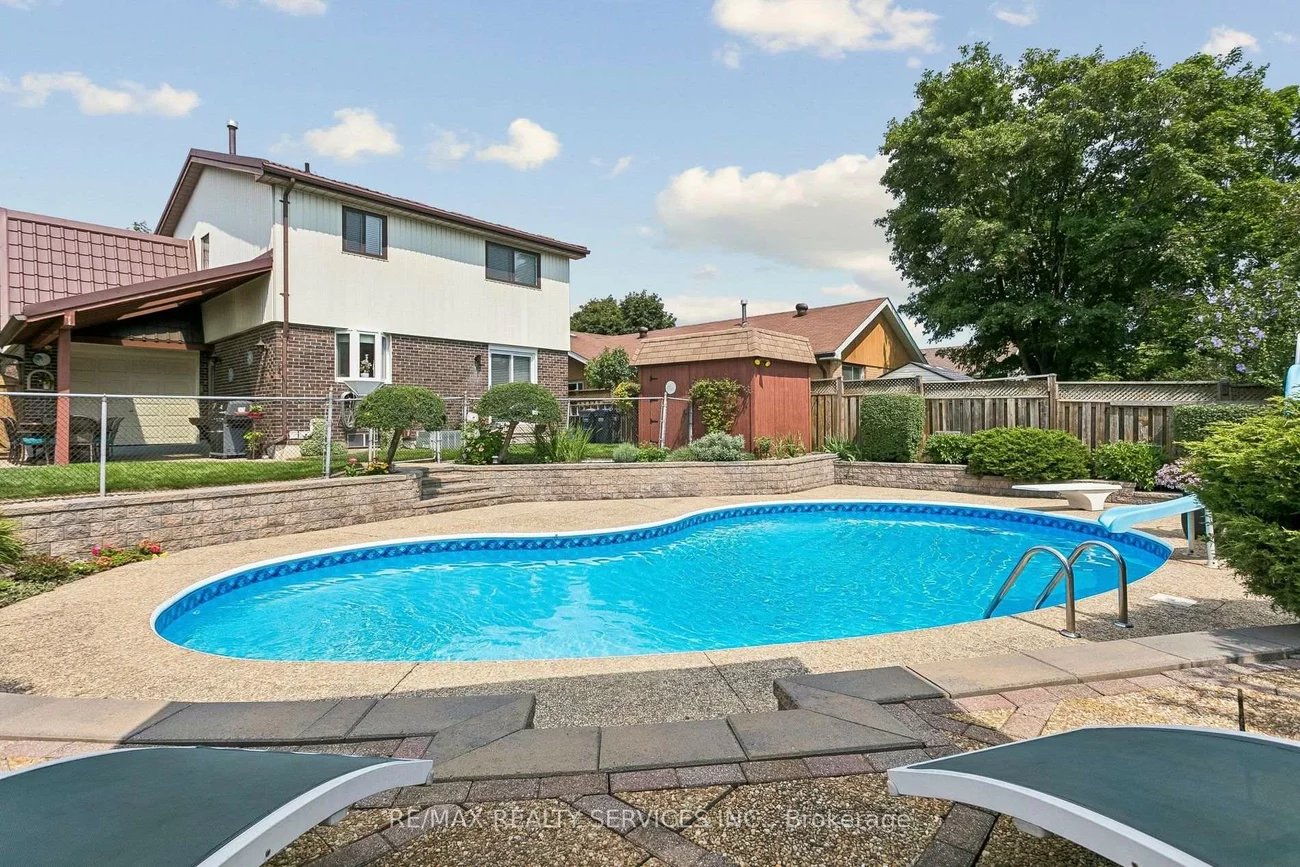 11, Longbourne, Westgate, Brampton