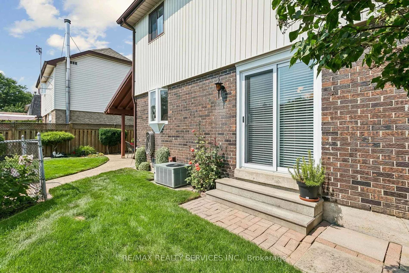 11, Longbourne, Westgate, Brampton