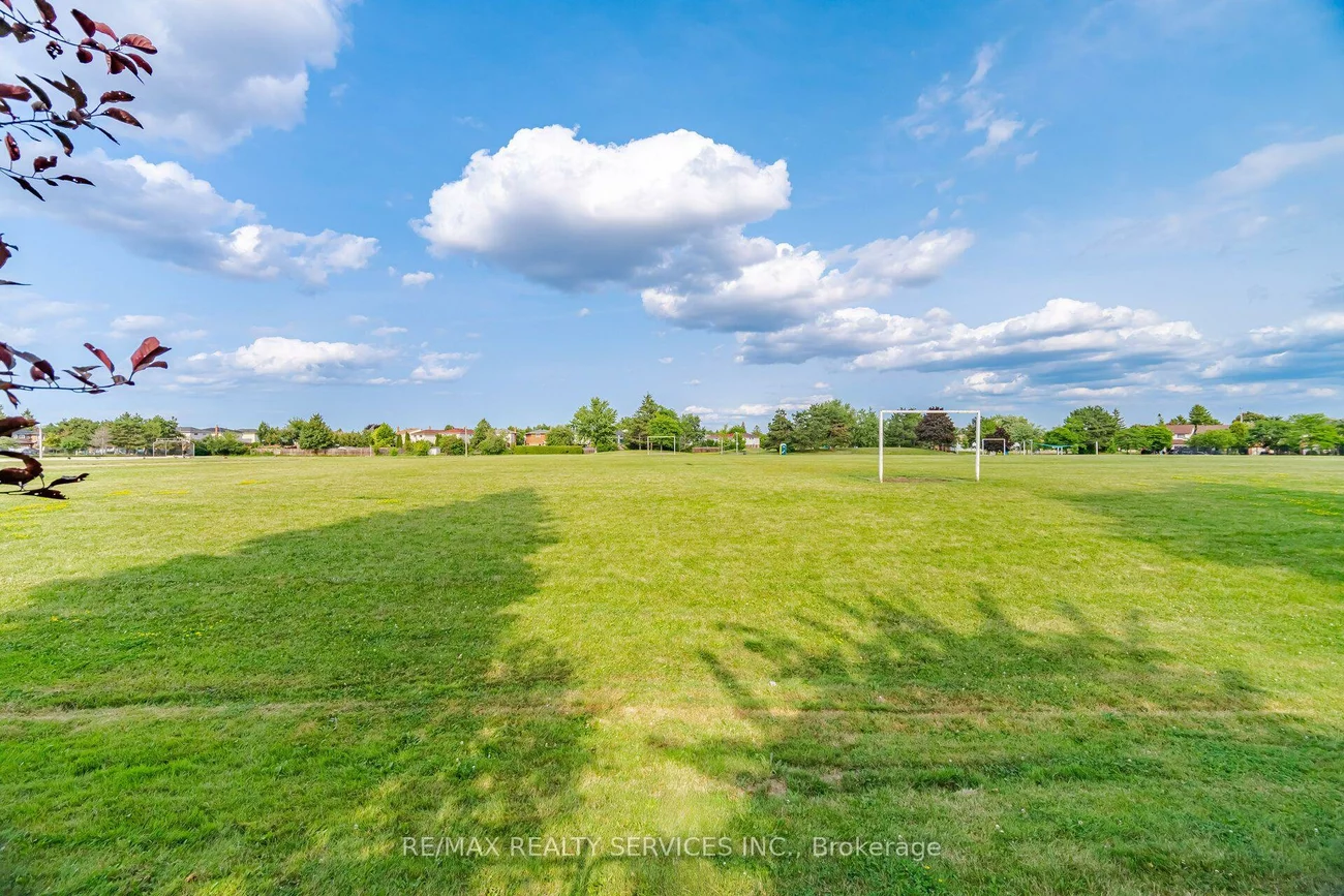 152, Weybridge, Madoc, Brampton