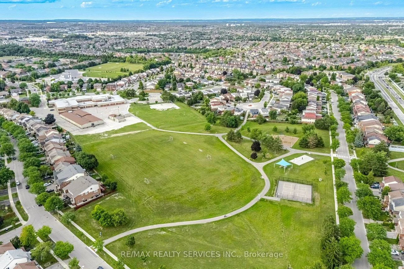 152, Weybridge, Madoc, Brampton