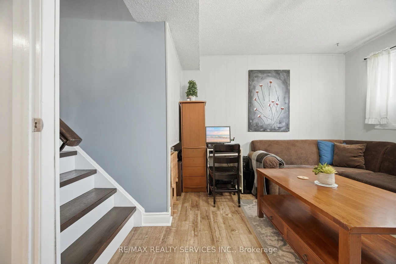 152, Weybridge, Madoc, Brampton