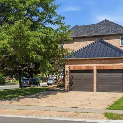 51, Pebblestone, Brampton West, Brampton