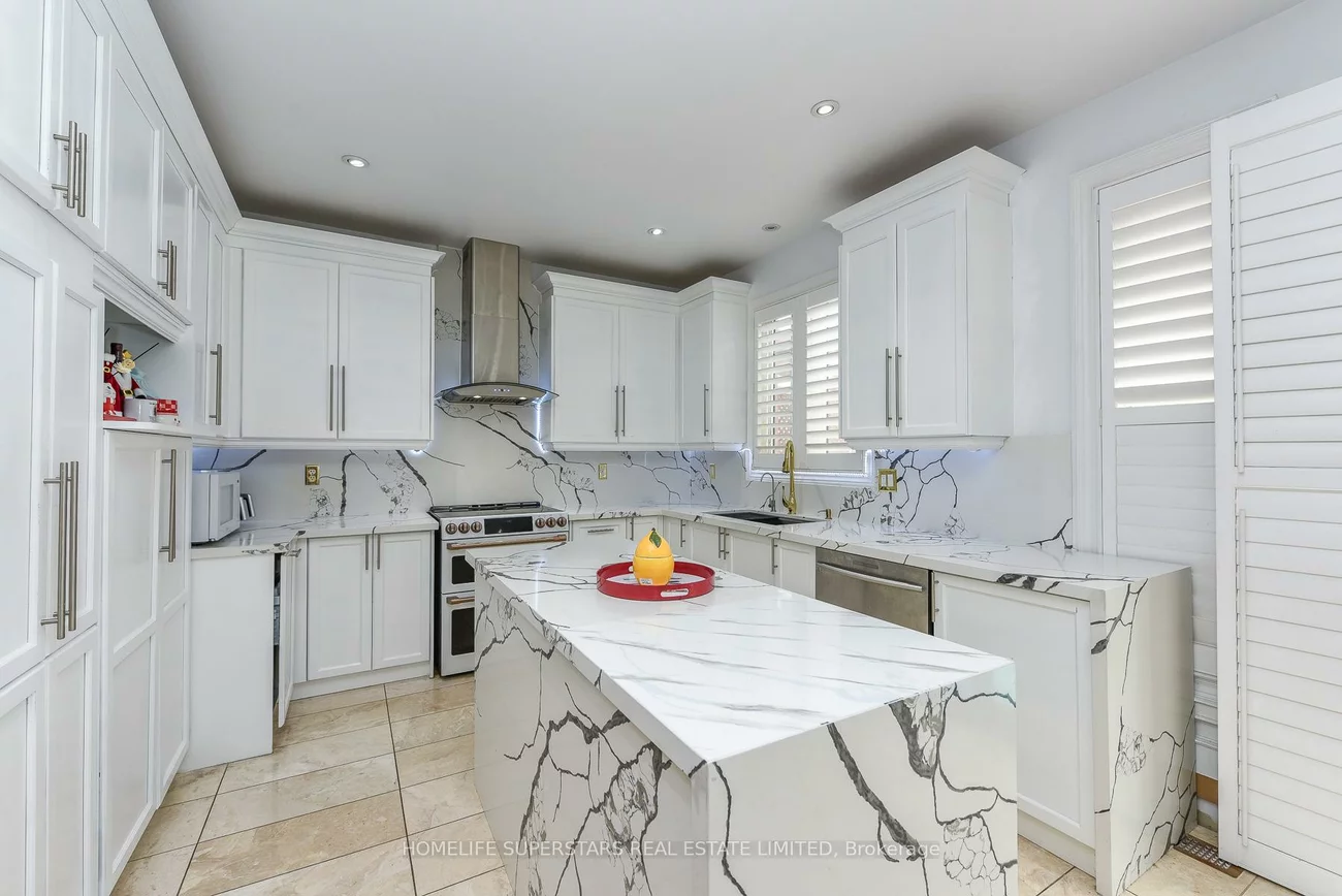 36, Lucky, Sandringham-Wellington, Brampton