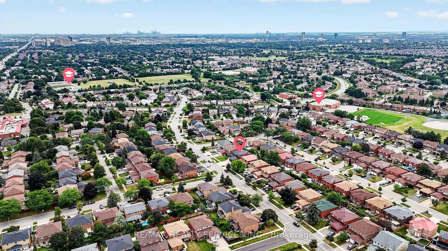 21, Newport, Westgate, Brampton