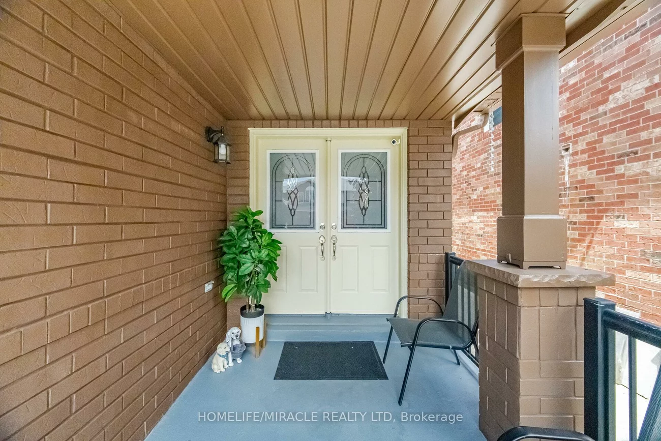16, Capistro, Fletcher's Meadow, Brampton