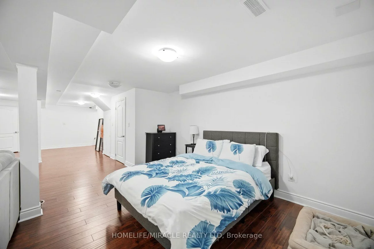 16, Capistro, Fletcher's Meadow, Brampton