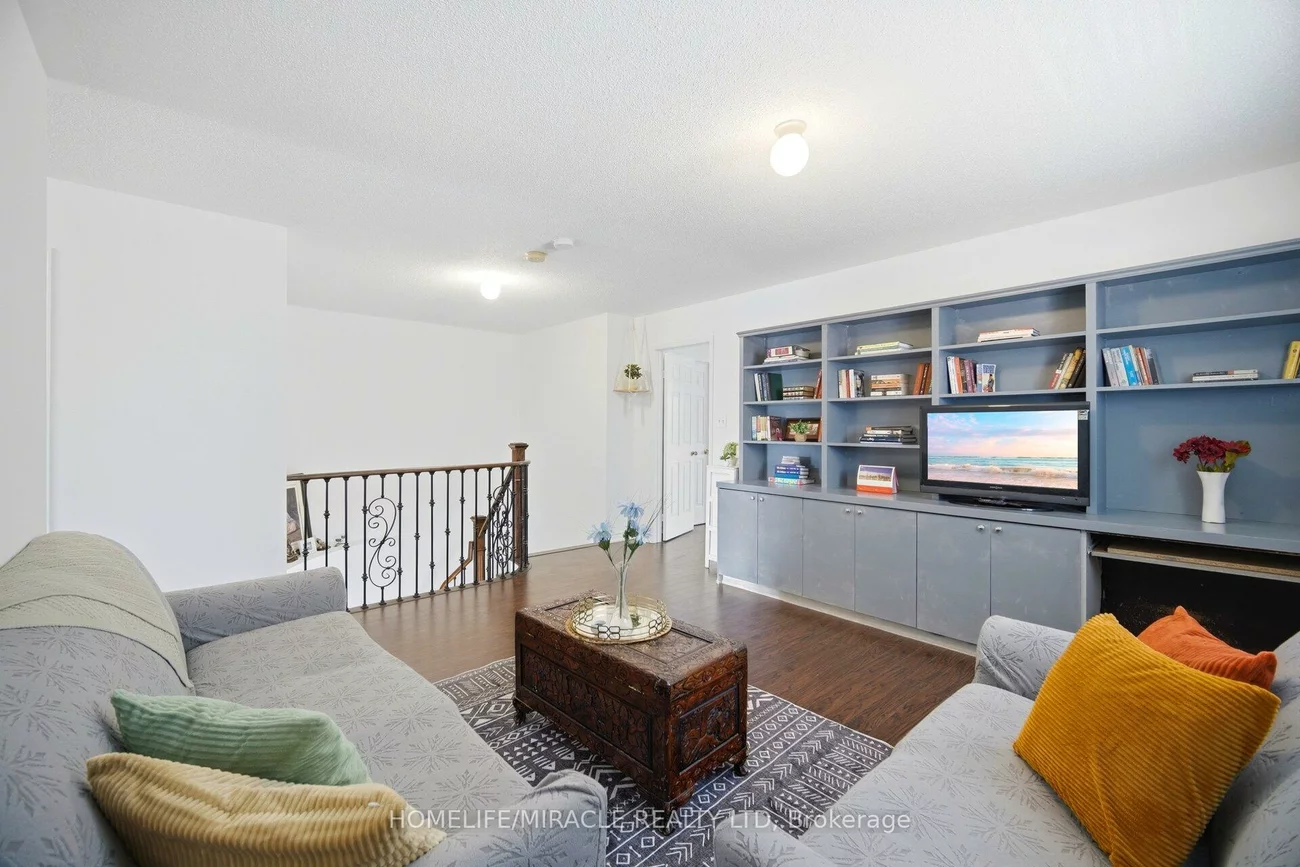 16, Capistro, Fletcher's Meadow, Brampton