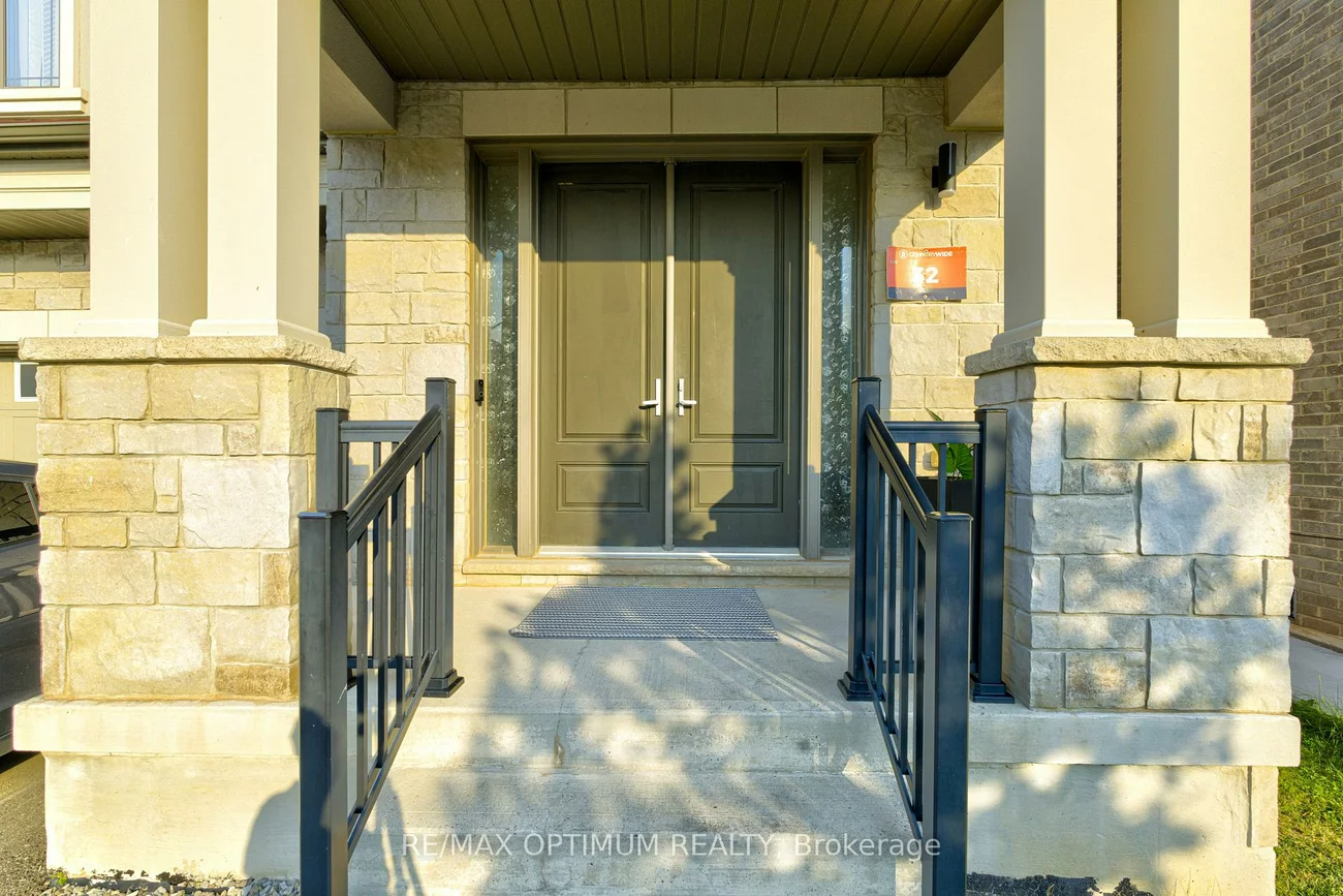 8, Lyle, Credit Valley, Brampton