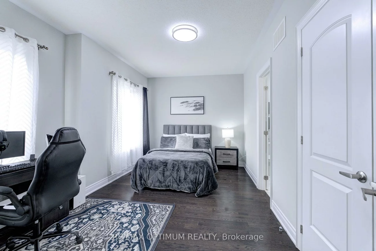 8, Lyle, Credit Valley, Brampton