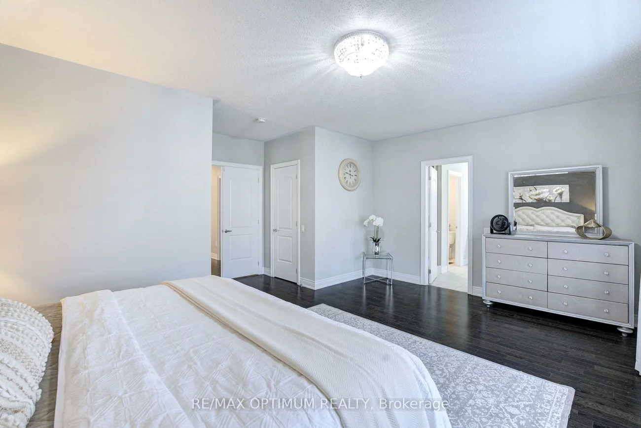 8, Lyle, Credit Valley, Brampton