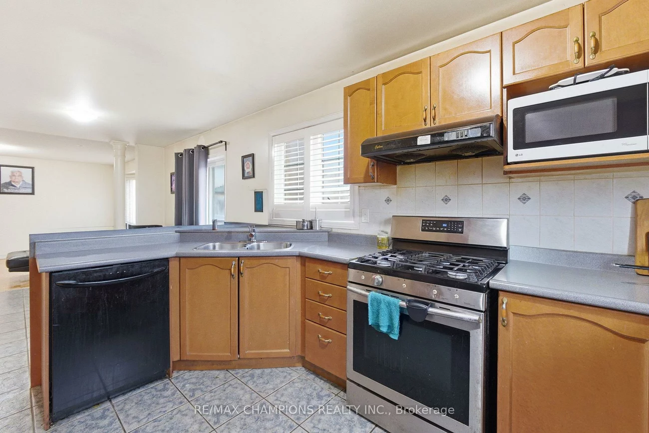 28, Egypt, Sandringham-Wellington, Brampton