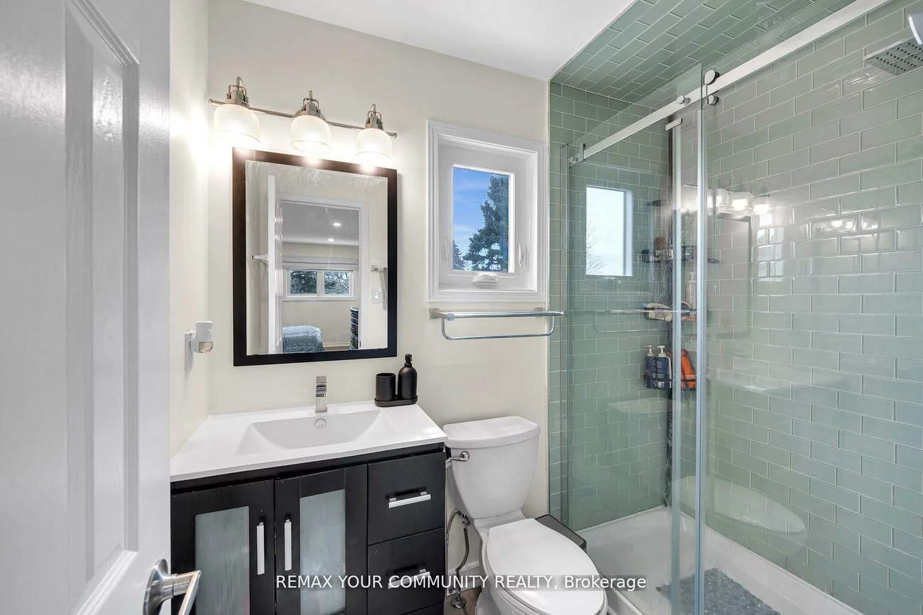 22, Madelaine, Central Park, Brampton