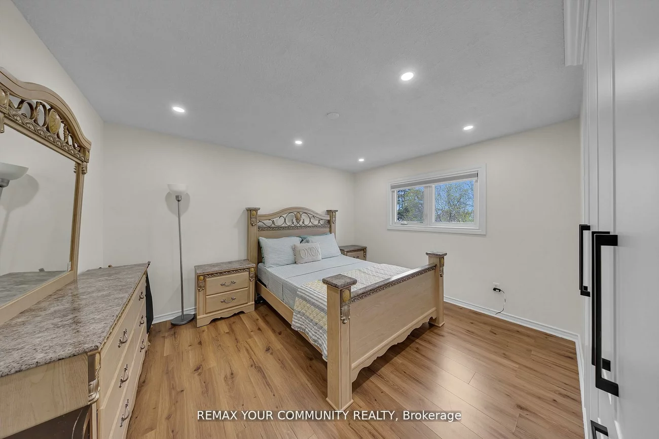 22, Madelaine, Central Park, Brampton