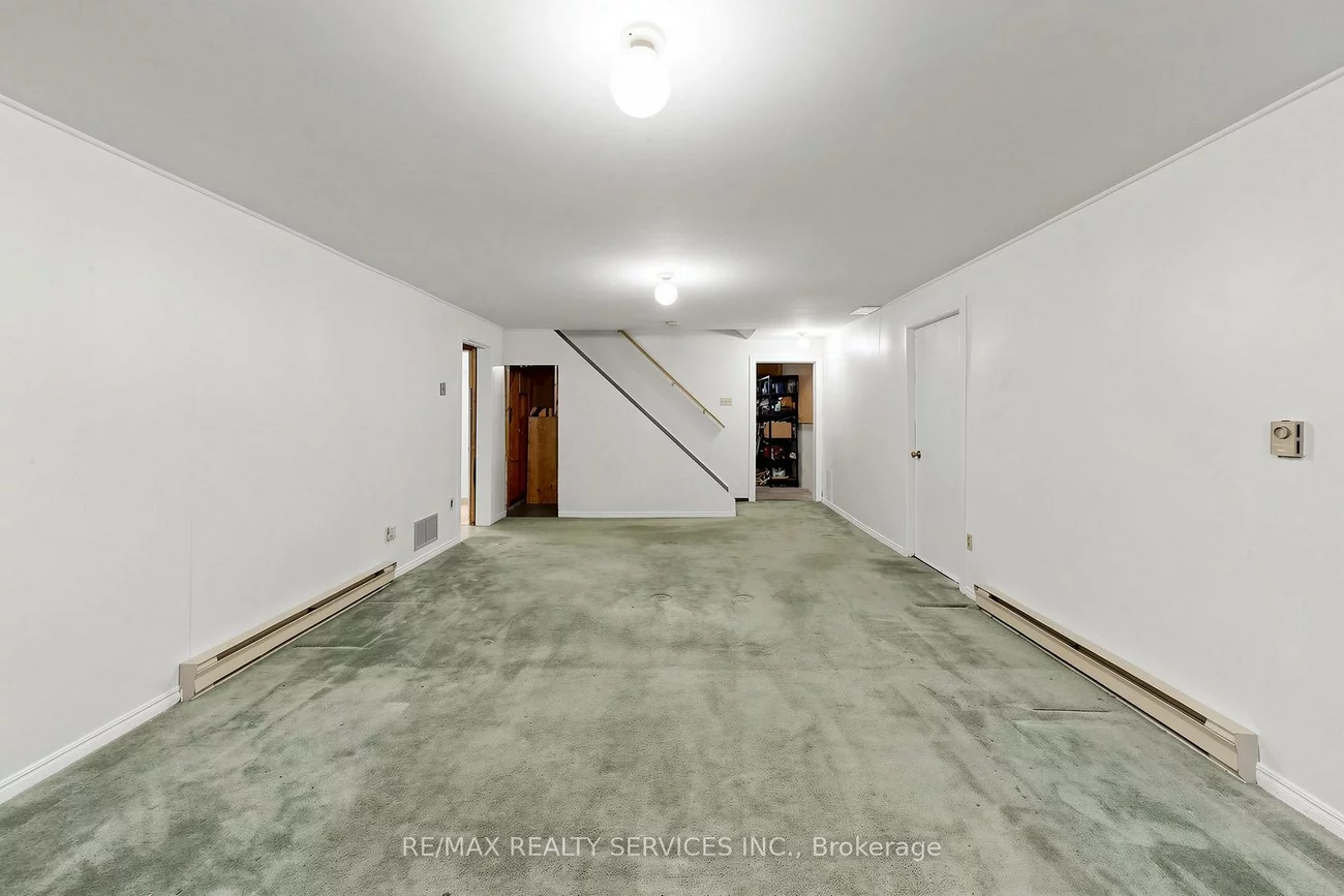 25, Malcolm, Central Park, Brampton