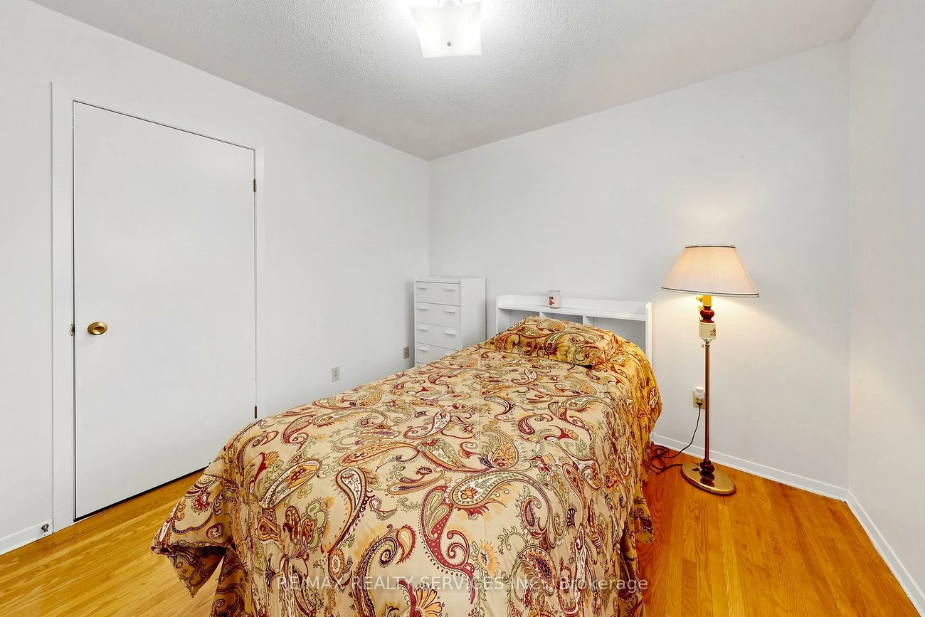 25, Malcolm, Central Park, Brampton