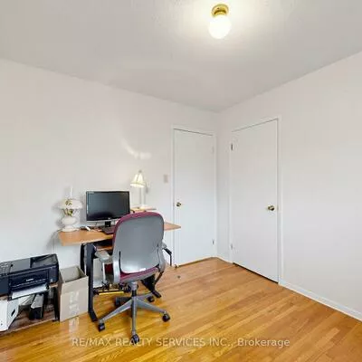 25, Malcolm, Central Park, Brampton