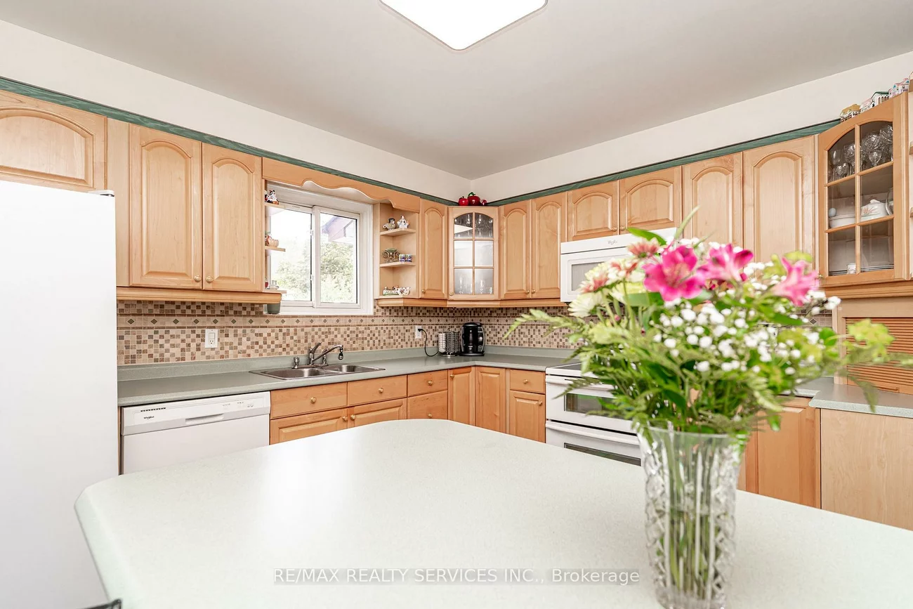 4, Markham, Central Park, Brampton